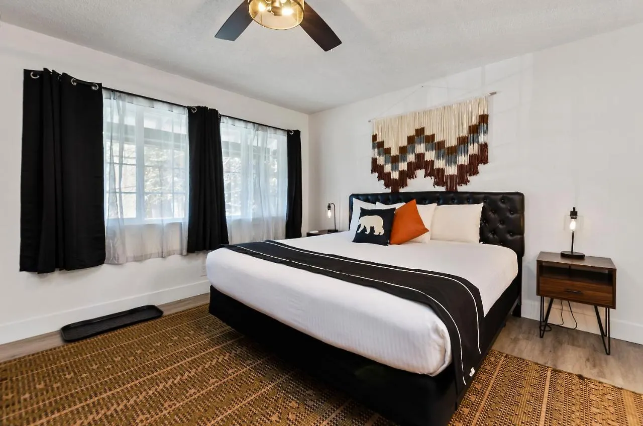 The Jeffrey Hotel